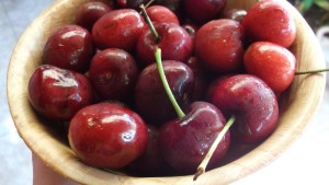 eating cherries can relieve goutn